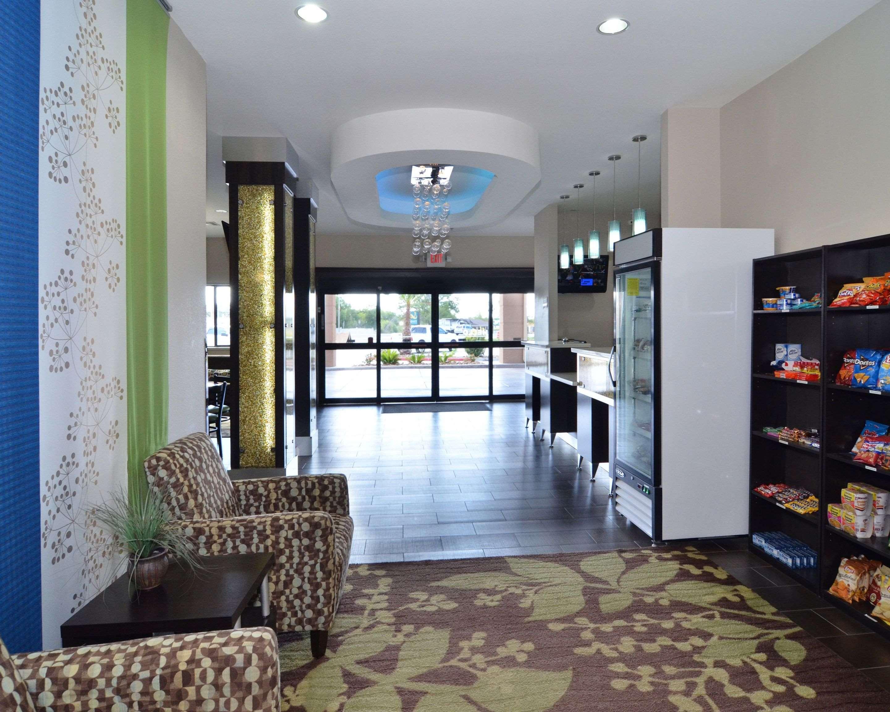 Quality Inn & Suites Kenedy - Karnes City Ngoại thất bức ảnh