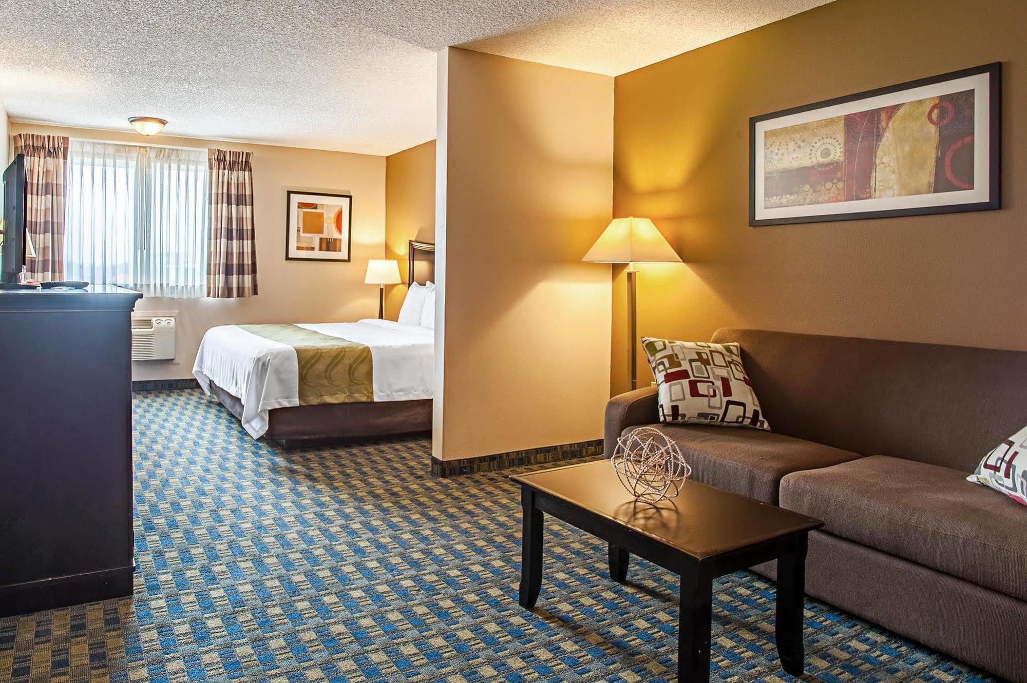 Quality Inn & Suites Kenedy - Karnes City Ngoại thất bức ảnh
