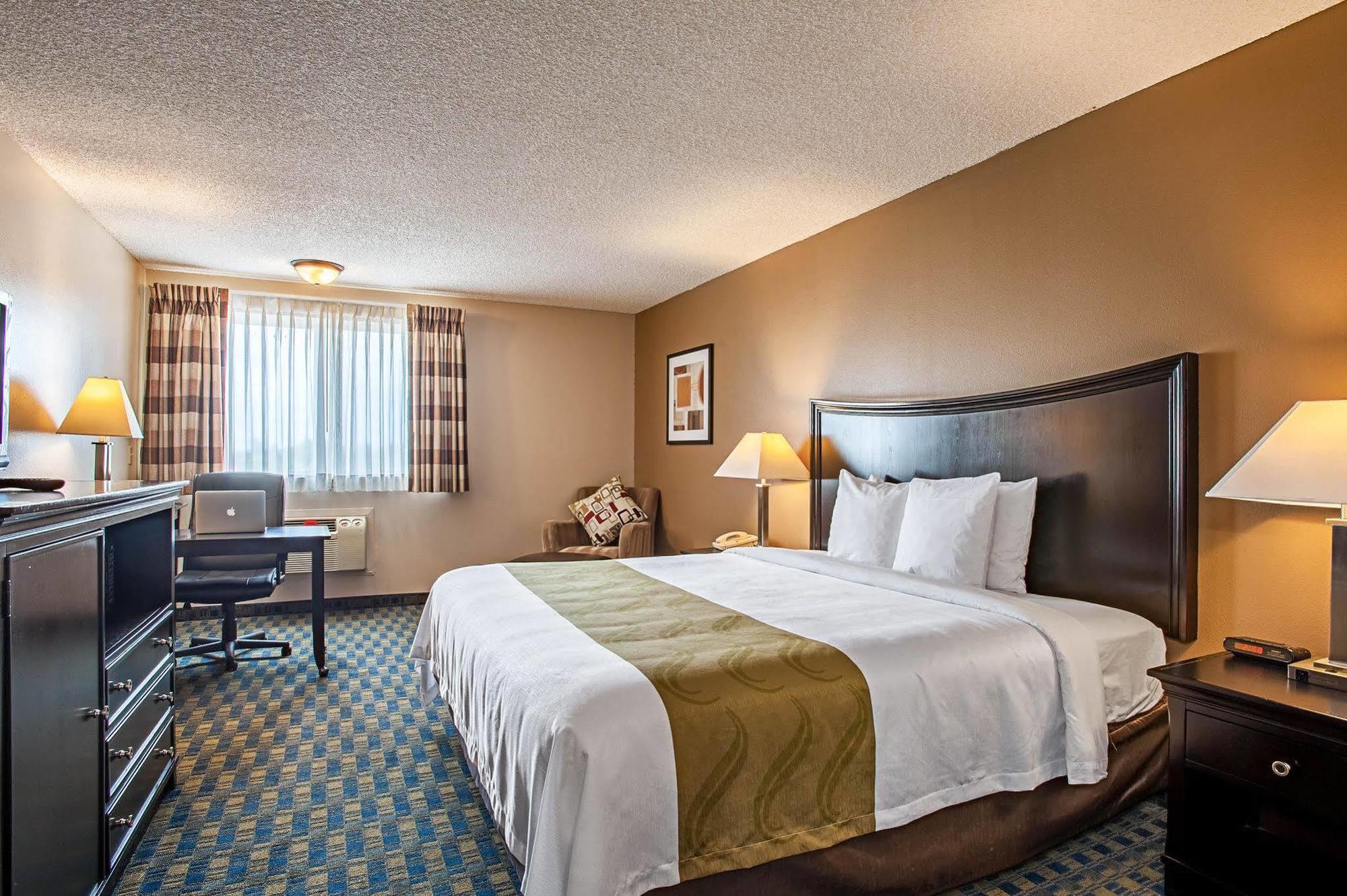 Quality Inn & Suites Kenedy - Karnes City Ngoại thất bức ảnh