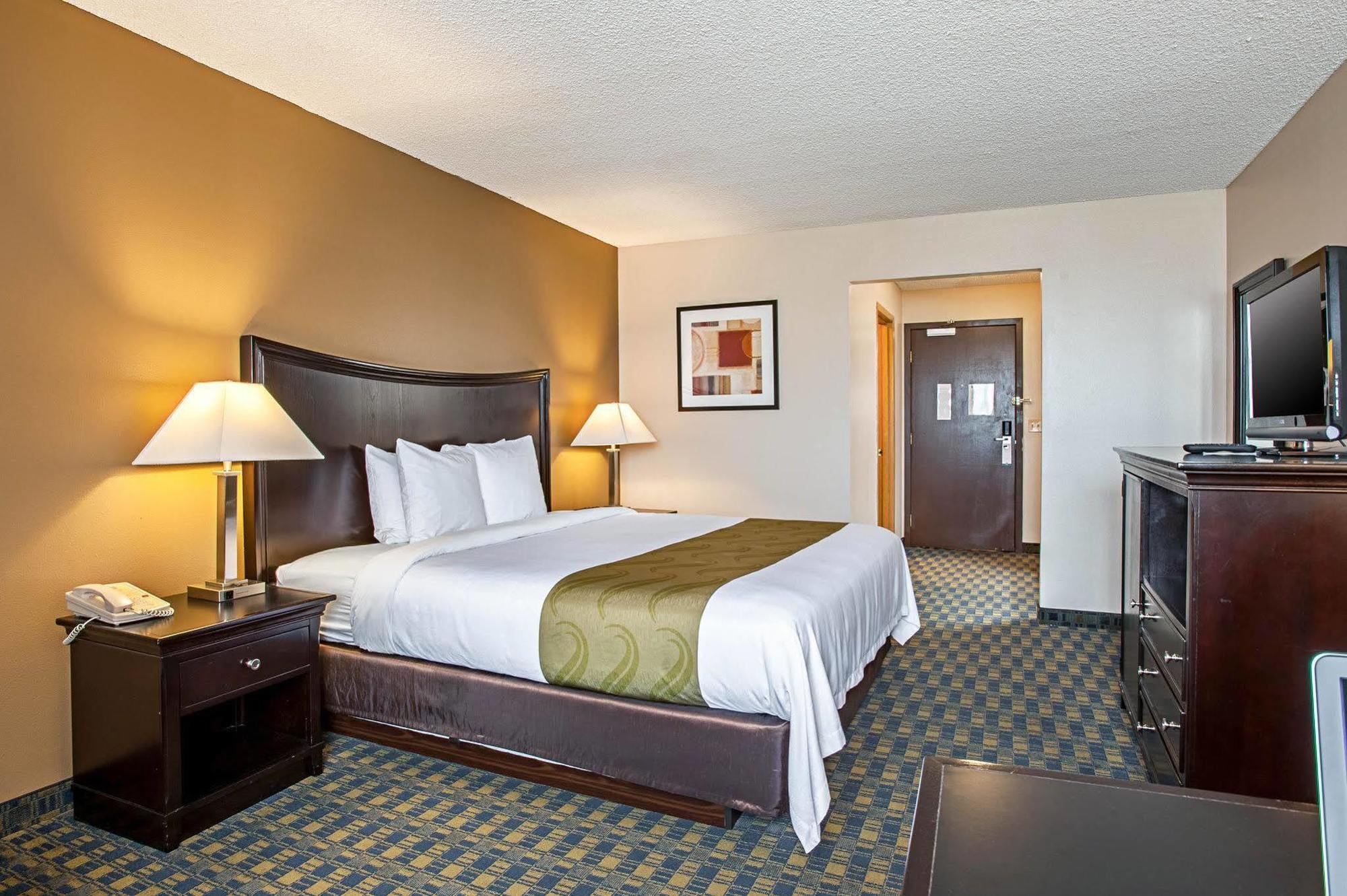 Quality Inn & Suites Kenedy - Karnes City Ngoại thất bức ảnh