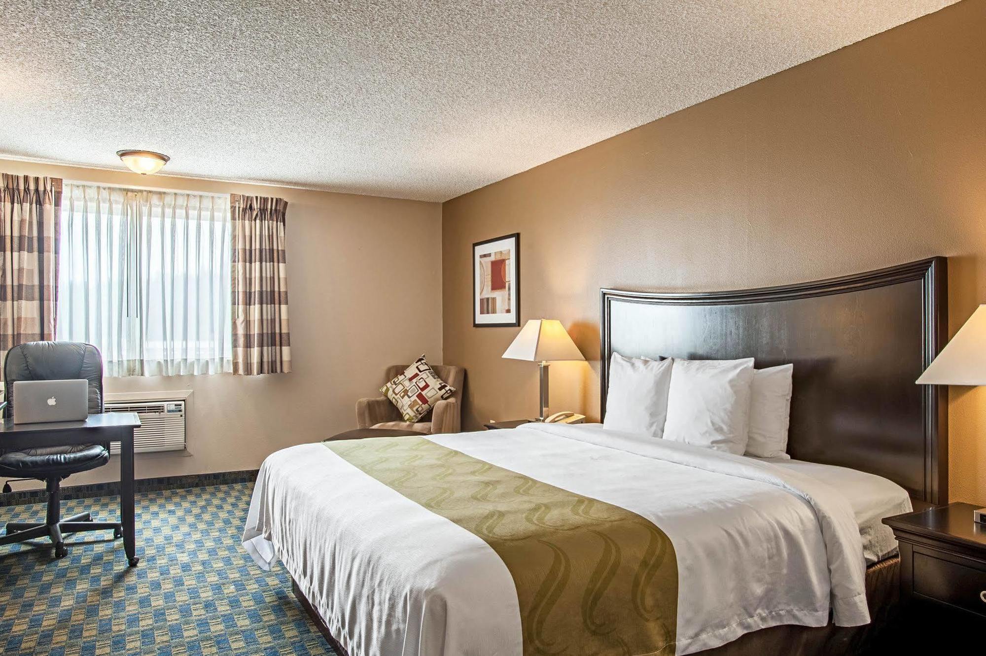 Quality Inn & Suites Kenedy - Karnes City Ngoại thất bức ảnh